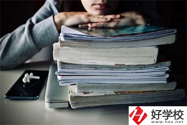 湖南初中畢業(yè)選3+2還是3+3？有五年制大專推薦嗎？