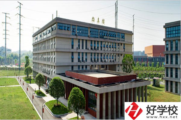 株洲市工業(yè)中等專業(yè)學(xué)校是公辦學(xué)校嗎？就業(yè)情況如何？